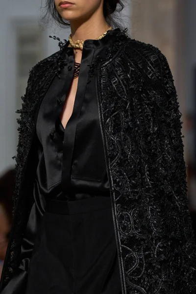 Look 102